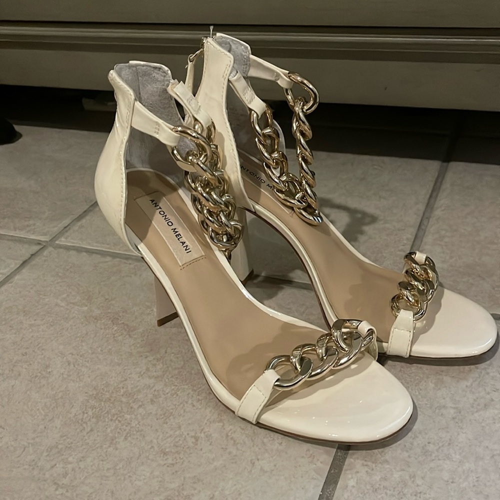 Antonio Melani heels size 8.5